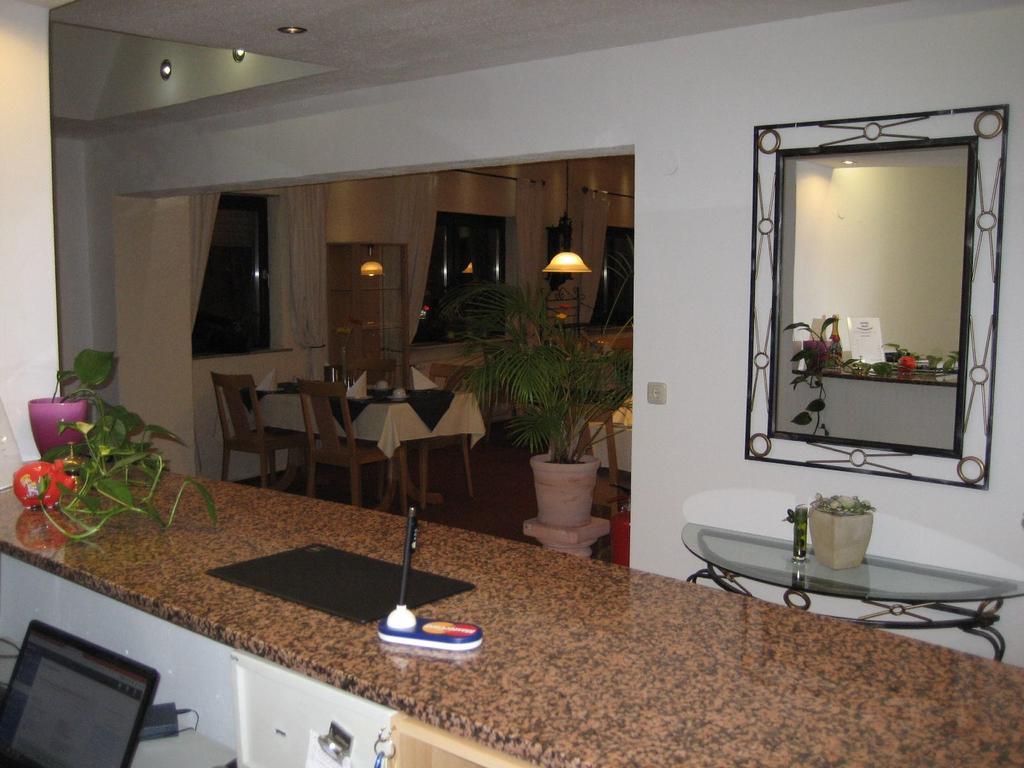 Hotel Zum Schnackel In Mainz Wiesbaden Extérieur photo