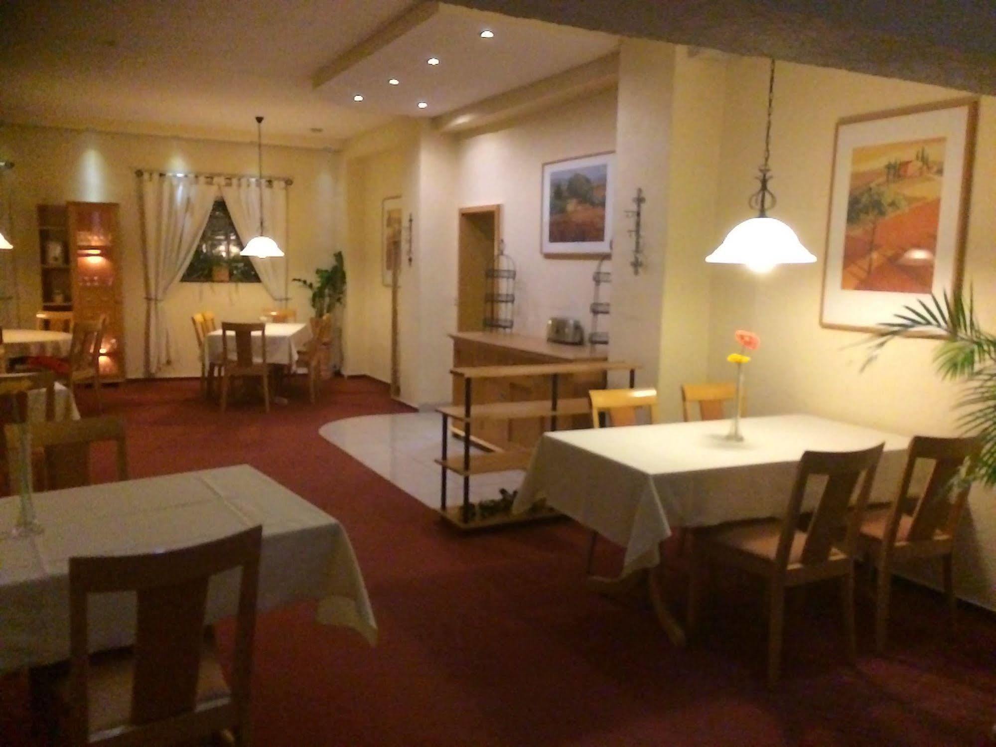 Hotel Zum Schnackel In Mainz Wiesbaden Extérieur photo